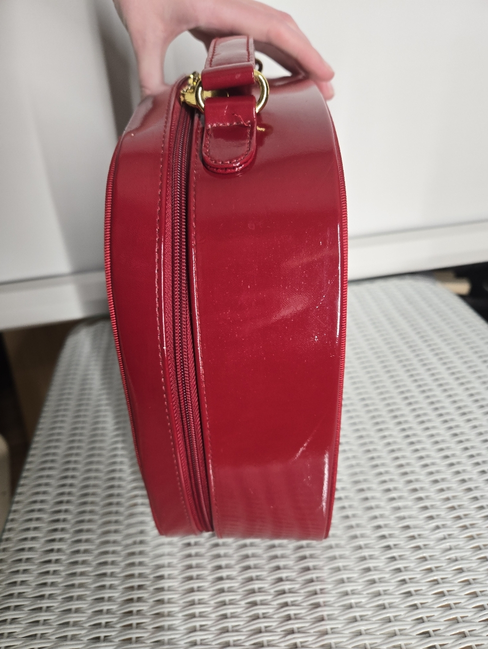 Estee Lauder Shiny Red Mini Bag - Picture 9 of 16
